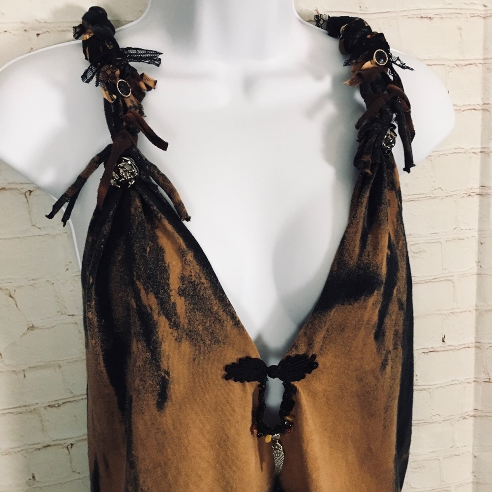 ✝️ Open Back Cross Tank💟 - Picture 8 of 16